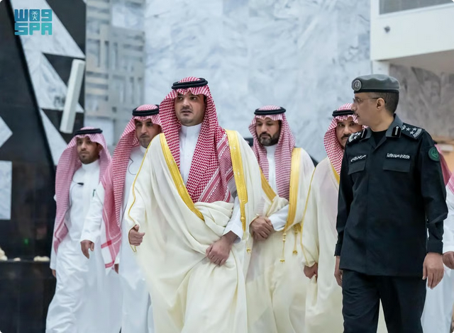 وزير الداخلية يتفقد مركز العمليات الأمنية الموحدة 911 بالرياض 1 999 227