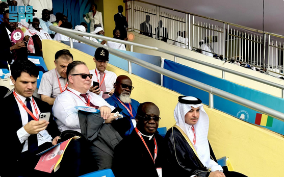 سفير المملكة في غينيا يشارك في حفل تنصيب الرئيس مامادي دومبويا 1 999 3 7