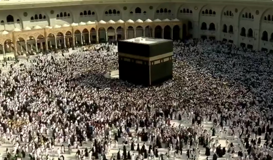 نفحات إيمانية تملأ صحن المطاف في صباح 22 رمضان 1 9999 124