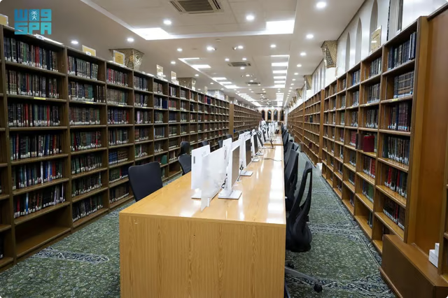 مكتبة المسجد النبوي تستقبل ضيوف الرحمن وتقدم خدمات معرفية متميزة 1 9999 139