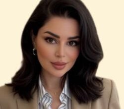 التبلد على حافة العالم.. كيف أصبحنا نتعايش مع الأخبار الثقيلة؟ 4 IMG 7273