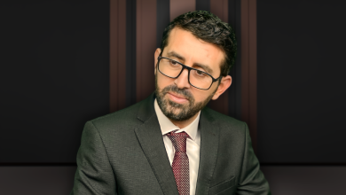 رائد عبد العزيز رمضان.. كيف يقرأ تحولات السوق الاقتصادي العالمي 5 Raed Ramadan Photo 17