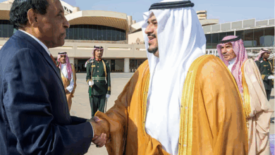 رئيس مجلس وزراء جمهورية السودان يغادر الرياض وفي مقدمة مودعيه نائب أمير المنطقة 3 Screenshot 2025 09 18 at 20 11 31 رئيس مجلس وزراء جمهورية السودان يغادر الرياض وفي مقدمة مودعيه نائب أمير المنطقة