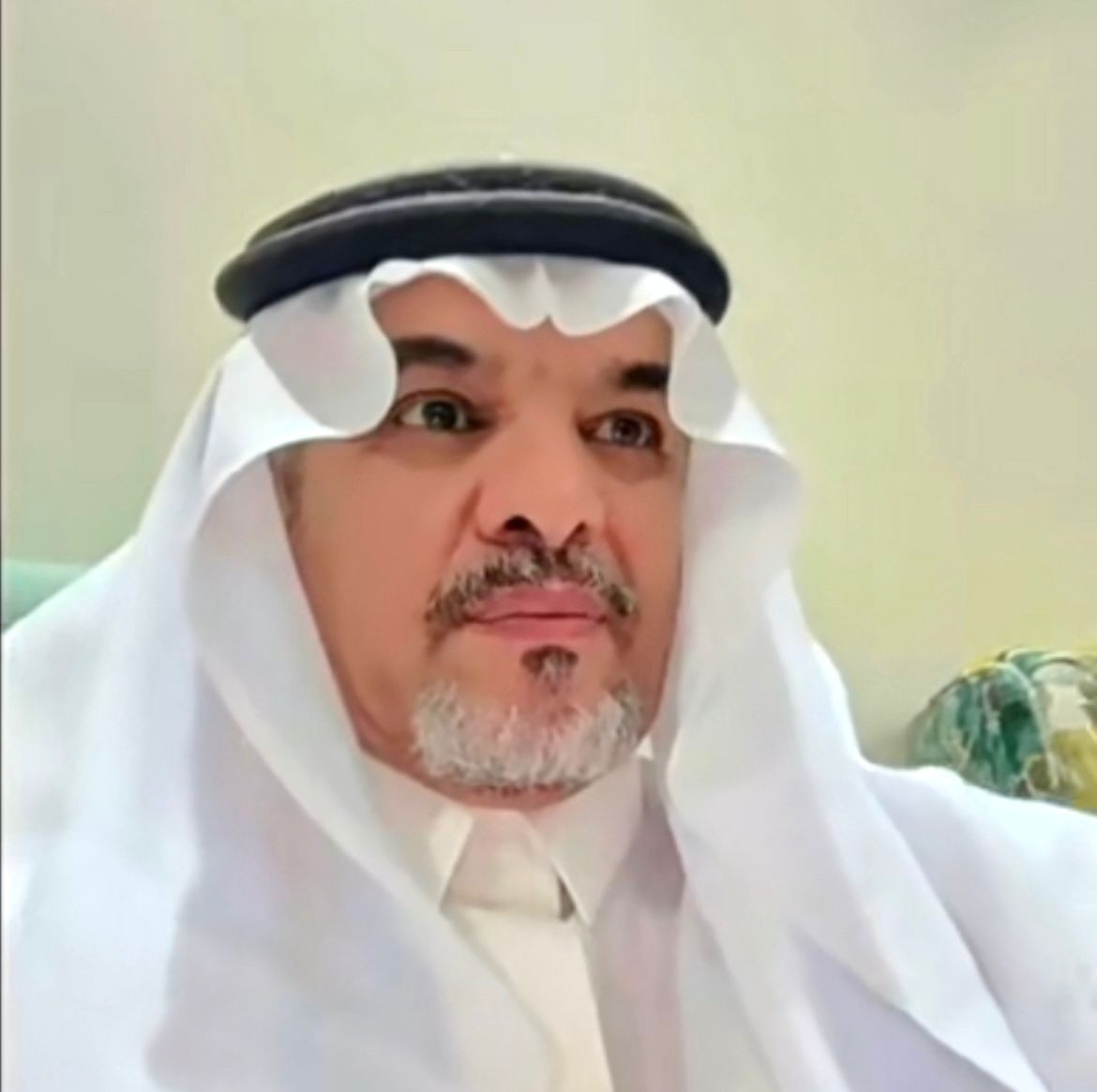 علي بن عايض القرني معزياً في وفاة سعد بن نمشان: رجل كسب محبة القلوب بحسن خلقه 1 WhatsApp Image 2025 09 26 at 3.33.11 PM