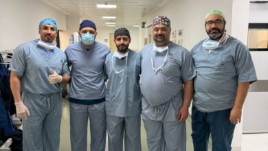 و فريق طبي بمستشفى الإيمان العام يُجري عملية تلبيس مفصل الركبة بنجاح 6 WhatsApp Image 2025 12 23 at 9.09.43 AM