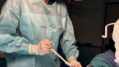 "مستشفى الفيصل" ينجح في أول عملية "جرح مخفي" لإزالة ورم رحمي ضخم 6 WhatsApp Image 2026 01 09 at 4.41.32 AM