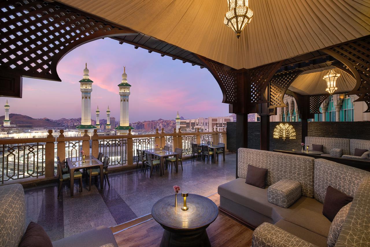 فندق قصر مكة رافلز يعزز تجربة الضيافة الفاخرة لضيوف الرحمن 5 WhatsApp Image 2026 01 15 at 12.08.55 PM