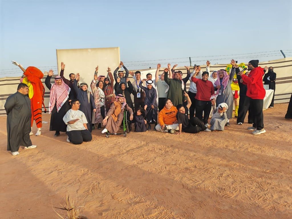 تمكين الهمم» تنظّم رحلة ترفيهية لذوي الإعاقة وتعزّز الدمج المجتمعي 1 WhatsApp Image 2026 02 01 at 4.49.10 AM