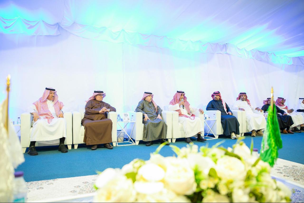 " ديوانية الغرفة" تستضيف مدير عام التعليم بمنطقة تبوك في جلسة حوارية حول أبرز الفرص الإستثمارية بمجال التعليم 1 b34a667f bb5c 4698 91d3 1b30f9e2cb94