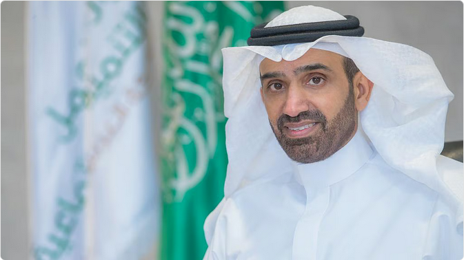 وزارة الموارد البشرية تطلق لائحة جديدة لتعزيز صحة العاملين وسلامتهم 1 وزير الموارد البشرية